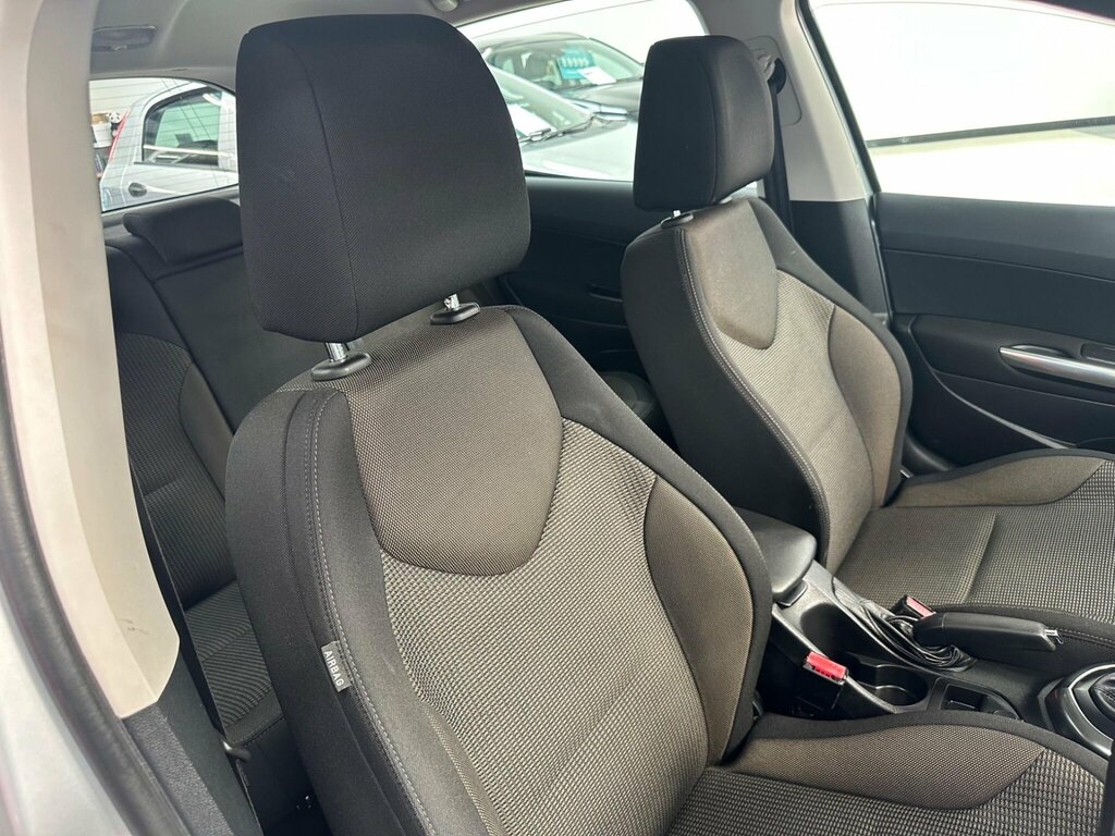 Peugeot 308 Hdi Active Black #16