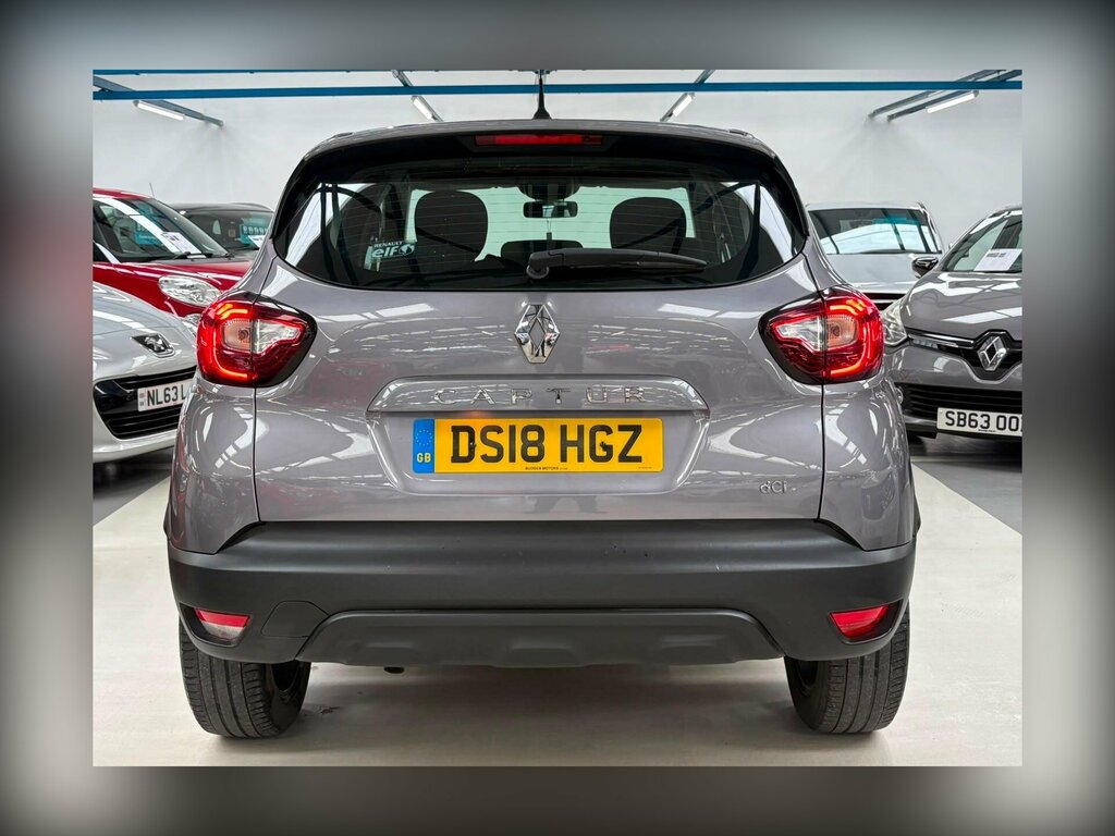 Renault Captur Captur Signature X Nav Dci Black #23