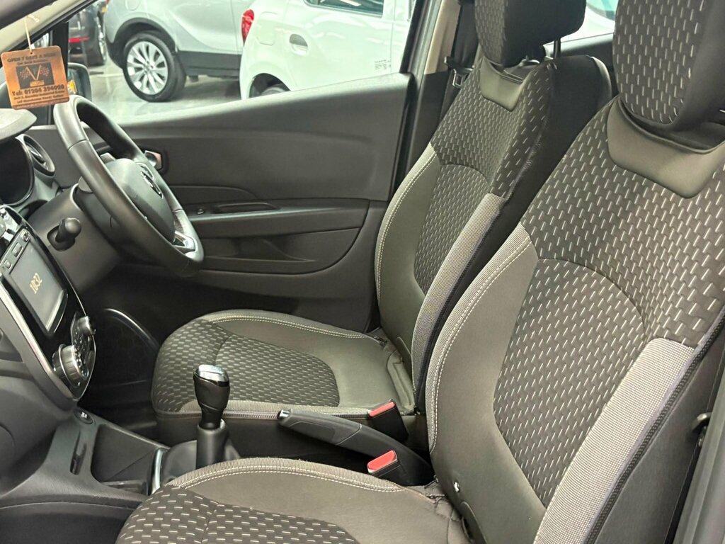 Renault Captur Captur Signature X Nav Dci Black #61