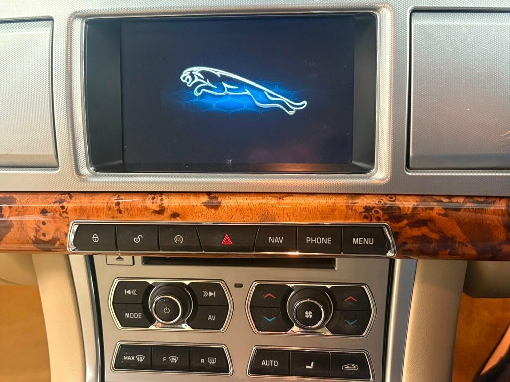 Jaguar XF Portfolio Black #71