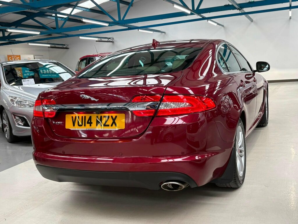Jaguar XF Portfolio Black #37