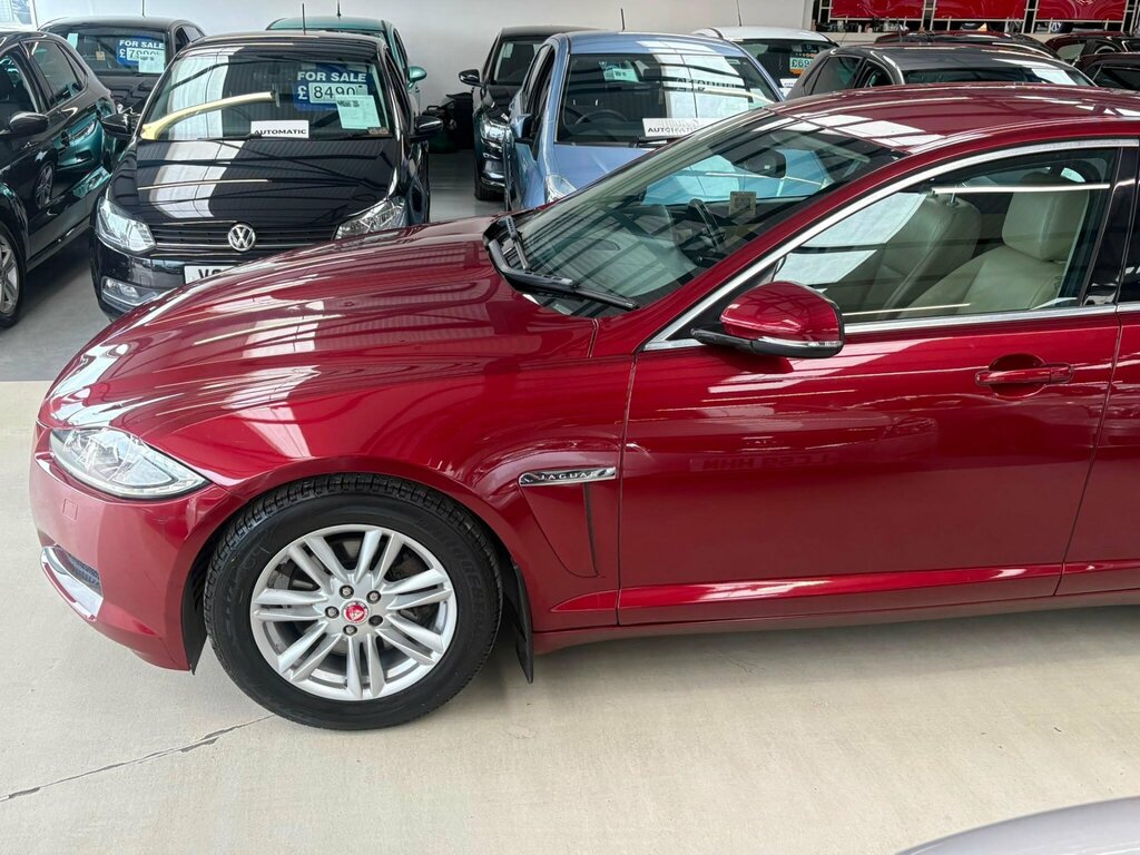 Jaguar XF Portfolio Black #93