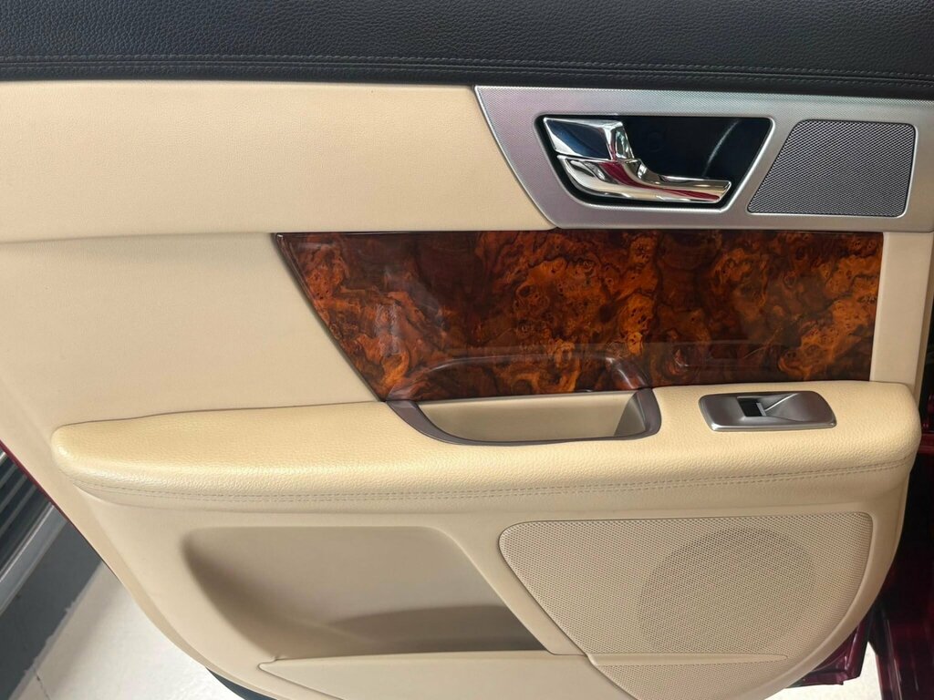 Jaguar XF Portfolio Black #66