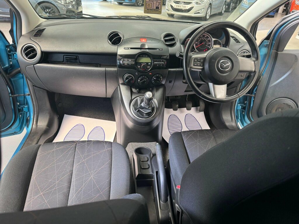 Mazda 2 1.3 Tamura Hatchback Euro 5 84 Red #23