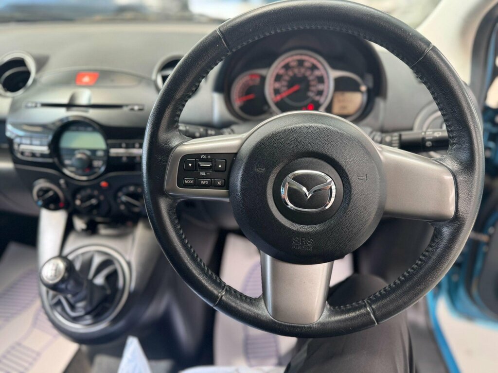 Mazda 2 1.3 Tamura Hatchback Euro 5 84 Red #25