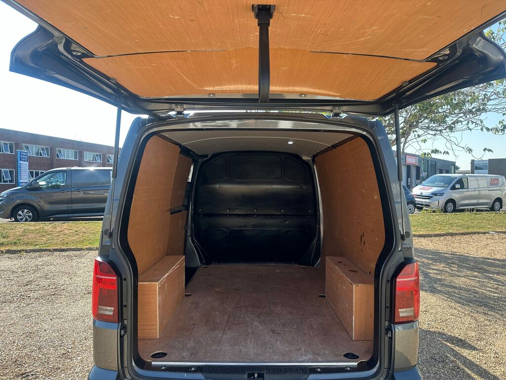 Volkswagen Transporter T30 Swb 150 Highline Kombi Dsg Sat Navheated Scr White #15