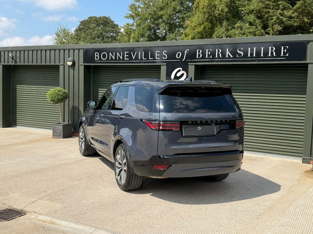 Land Rover Discovery Dynamic Hse Red #22