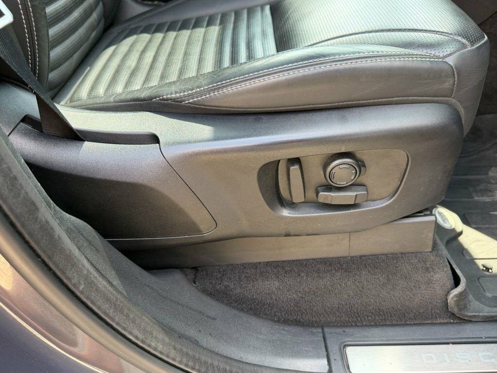 Land Rover Discovery Dynamic Hse Red #41