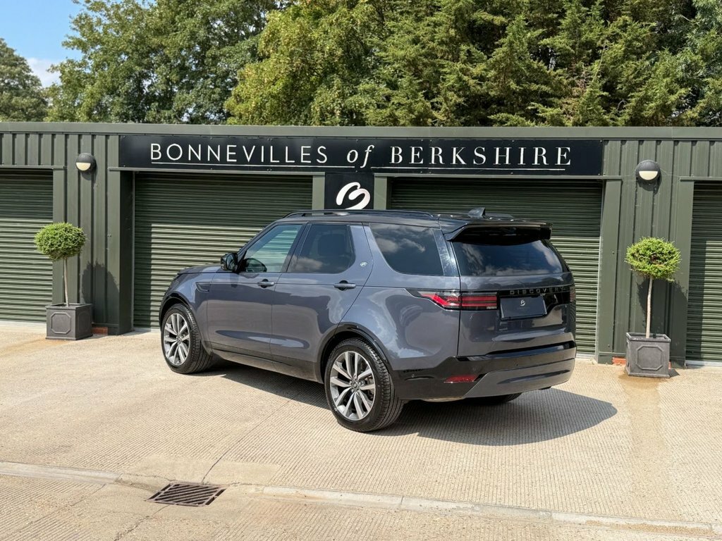 Land Rover Discovery Dynamic Hse Red #21