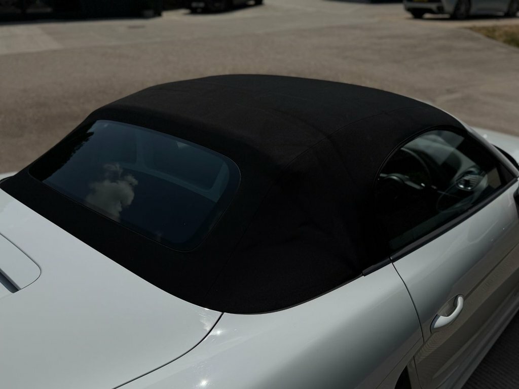 Porsche 718 Boxster 2.5L Gts White #4