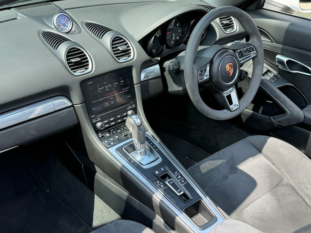 Porsche 718 Boxster 2.0 Pdk White #24