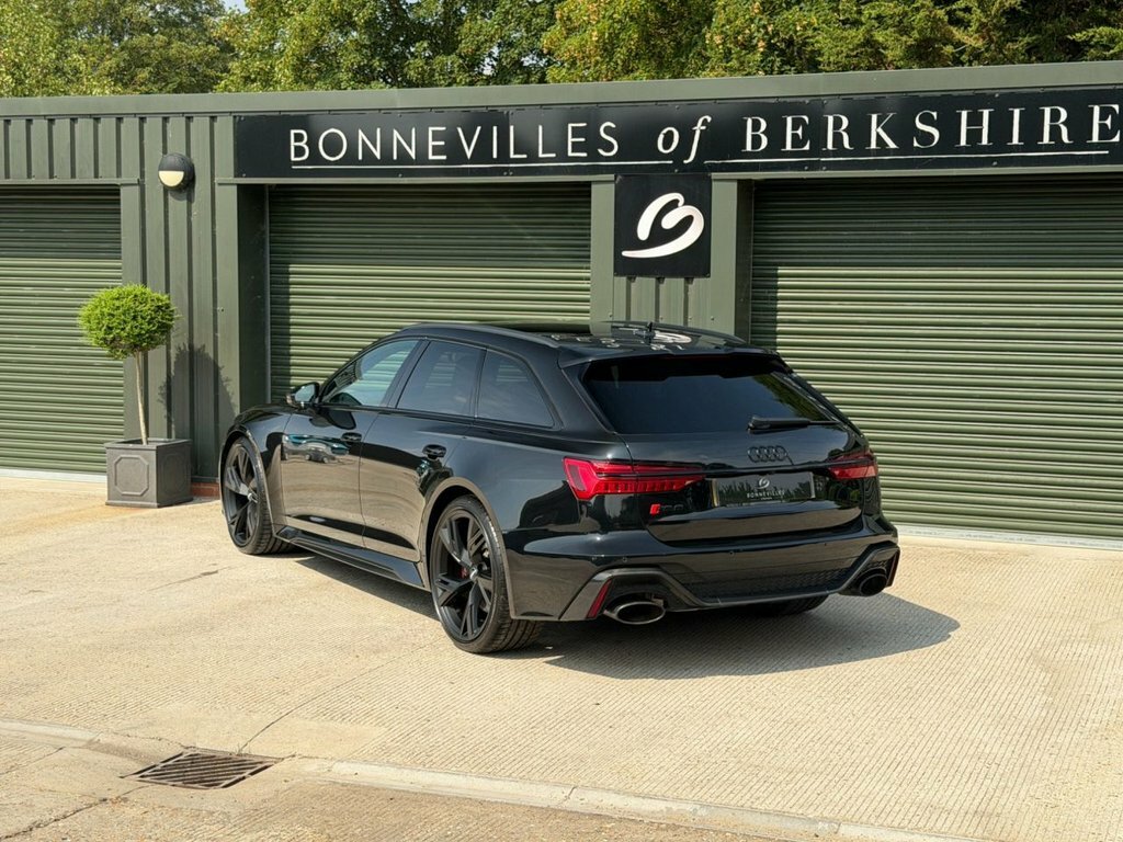 Audi RS6 Avant 4L Carbon Black Black #2
