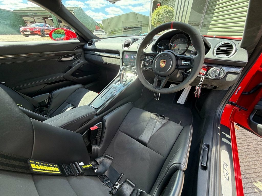 Porsche 718 Cayman 4.0 Gt4 Pdk Grey #37