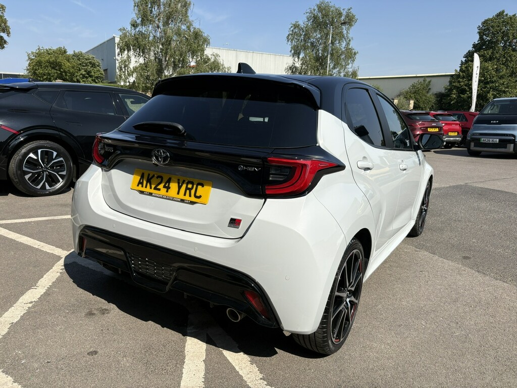 Toyota Yaris 1.5 Vvt-h Gr Sport Hatchback Hybrid E-c DU23KYM Grey #3