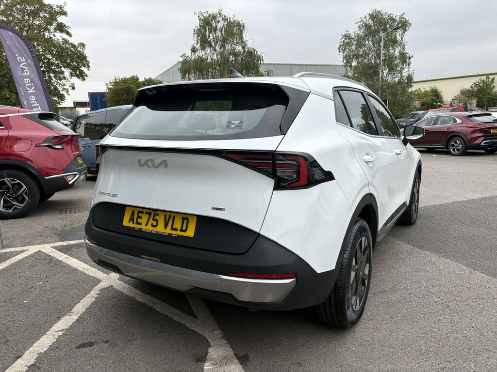 Kia Sportage 1.6 T-gdi Hev Pure AE75VLD White #3