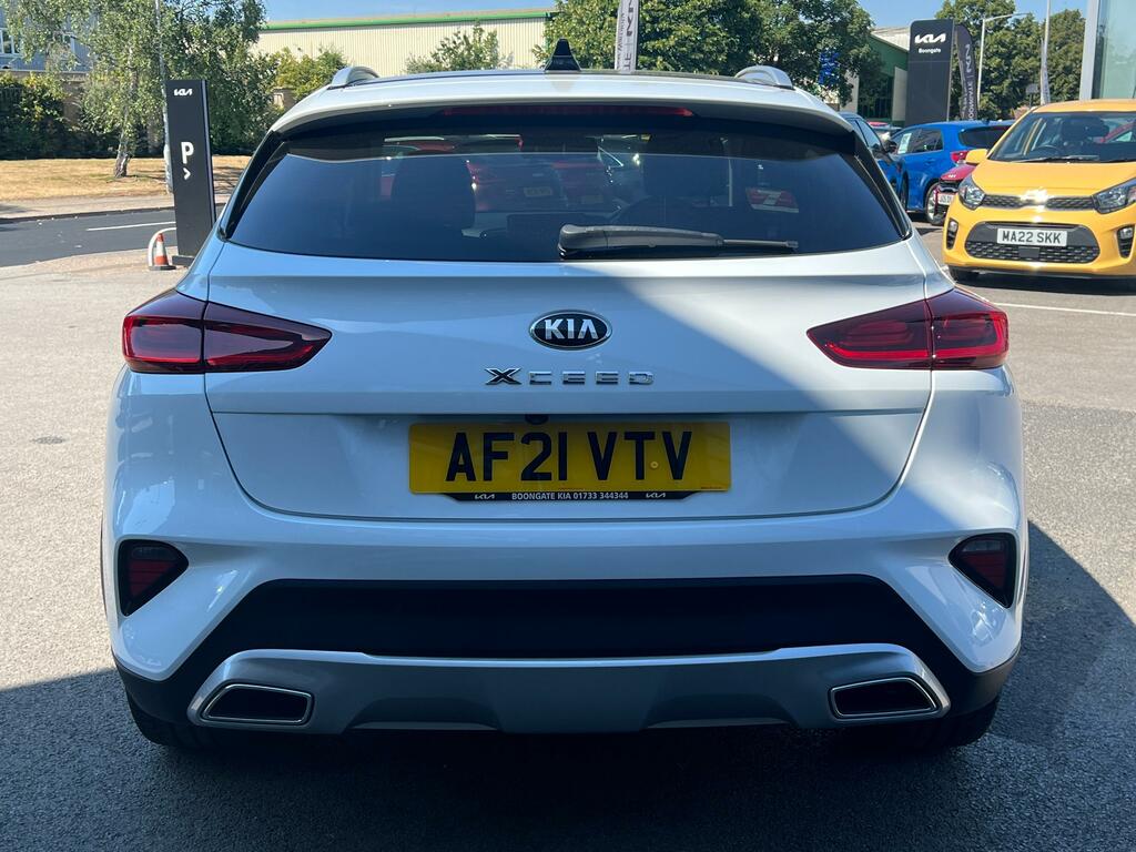 Kia Xceed 1.5 T-gdi Isg 4 White #4