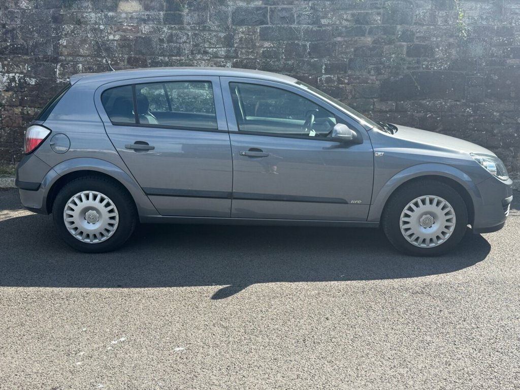 Vauxhall Astra 1.4L Life DE55LKF Grey #4