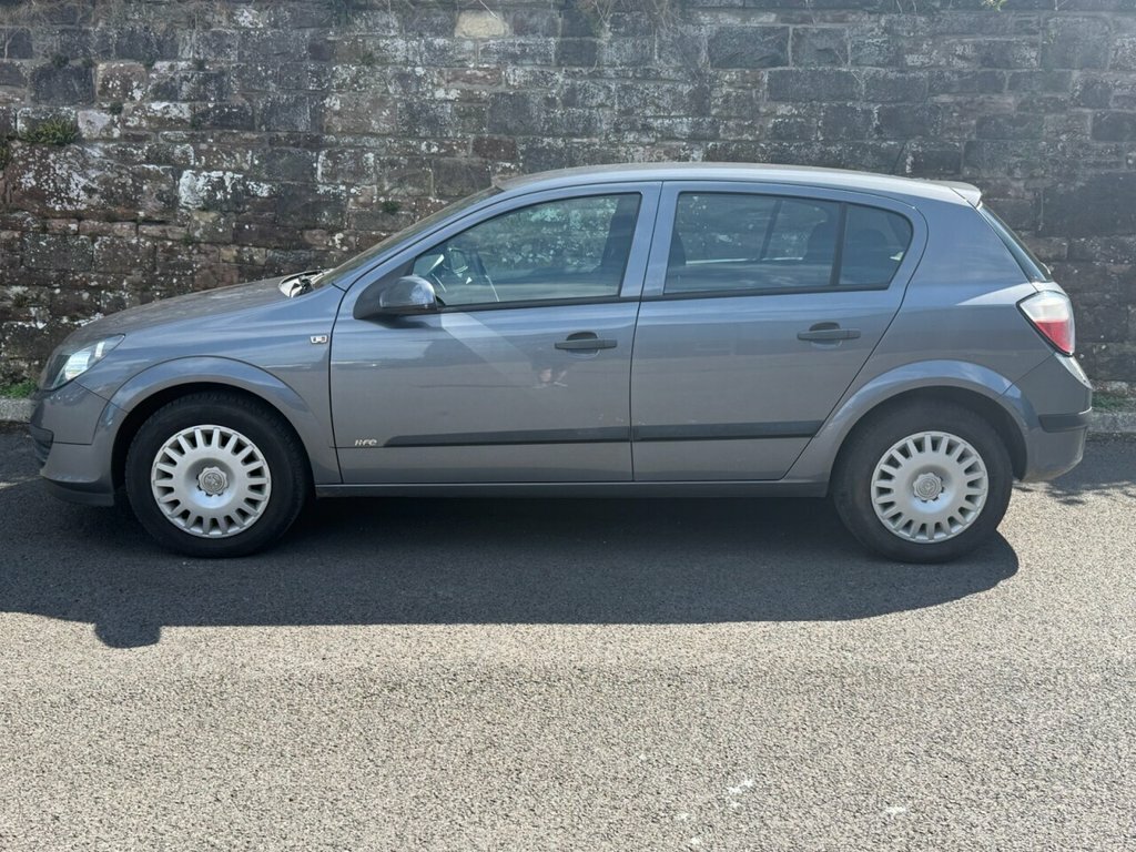 Vauxhall Astra 1.4L Life DE55LKF Grey #5