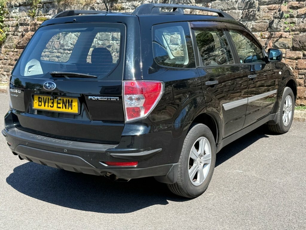 Subaru Forester 2L X Black #6