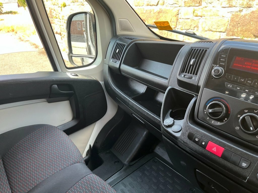 Peugeot Boxer Bluehdi 440 17 Seater Lite Euro 6 U7692 Ulez White #13