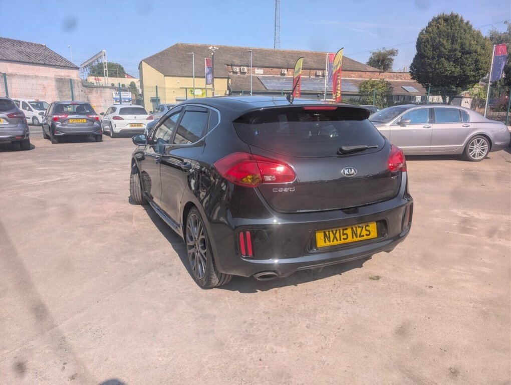 Kia Ceed Hatchback Black #3