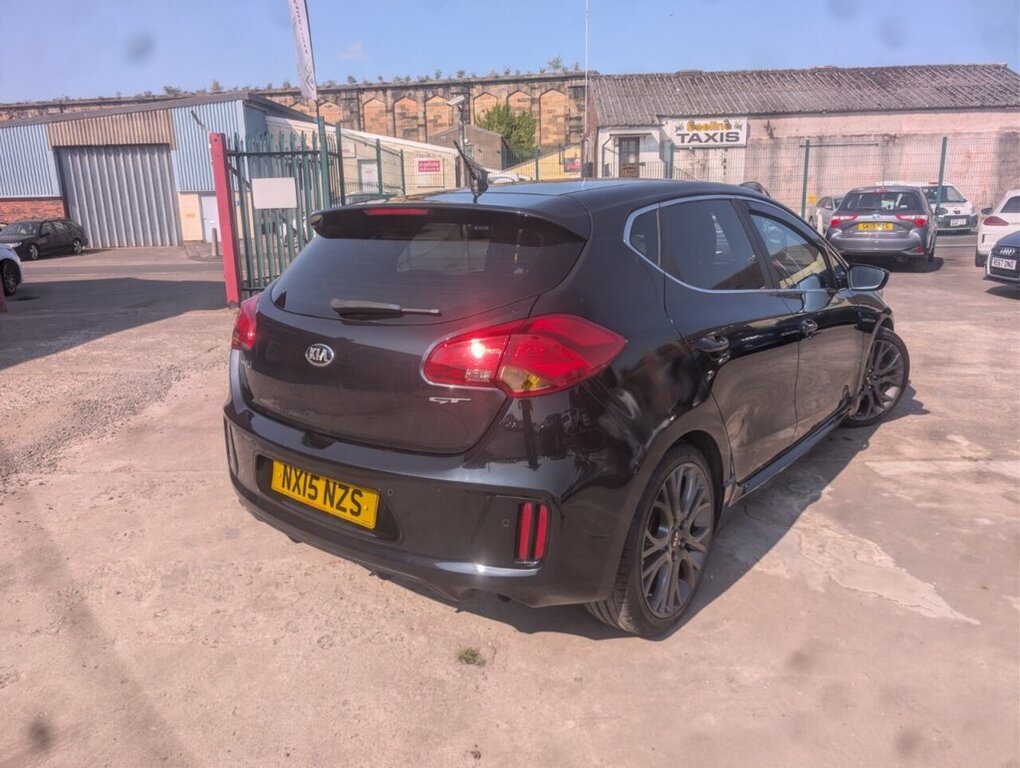 Kia Ceed Hatchback Black #4