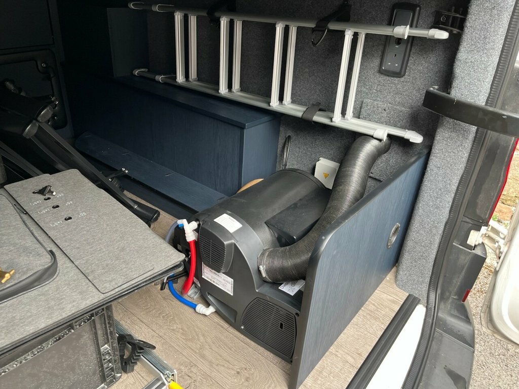 Volkswagen Crafter 2.0 Cr35 Startline Td Van White #9