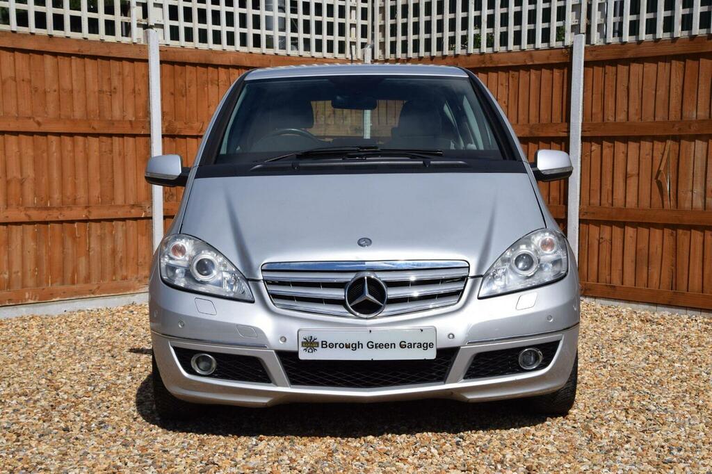 Mercedes-Benz A Class Hatchback 2.0 A180 Cdi Avantgarde Se 200909 Silver #2