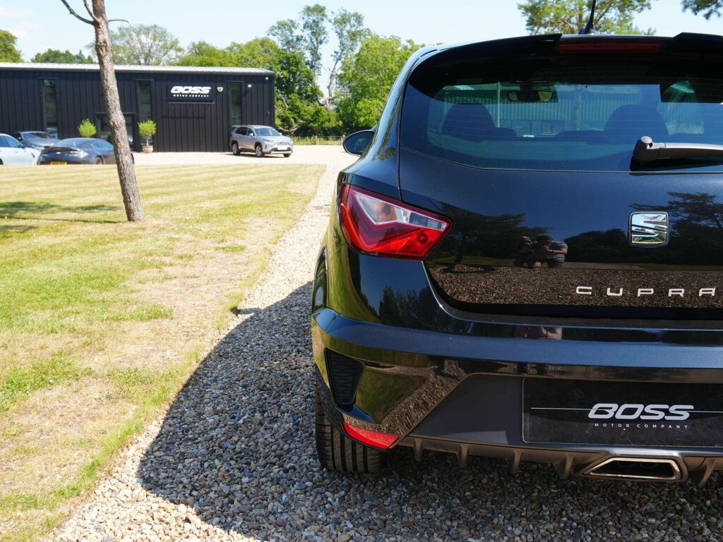 Seat Ibiza 1.8 Tsi Cupra Black Sport Coupe Black #6