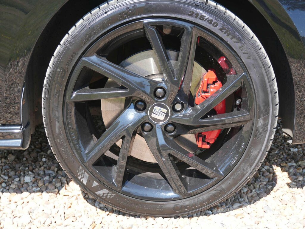 Seat Ibiza 1.8 Tsi Cupra Black Sport Coupe Black #5