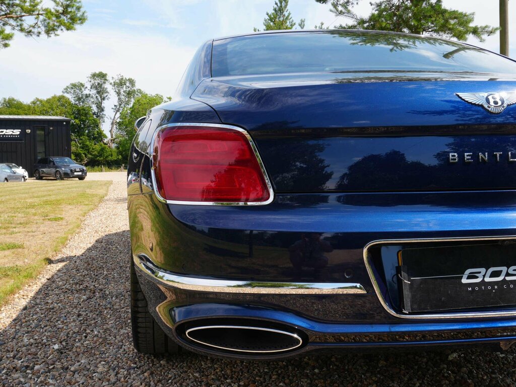 Bentley Flying Spur V8 Azure Blue #9