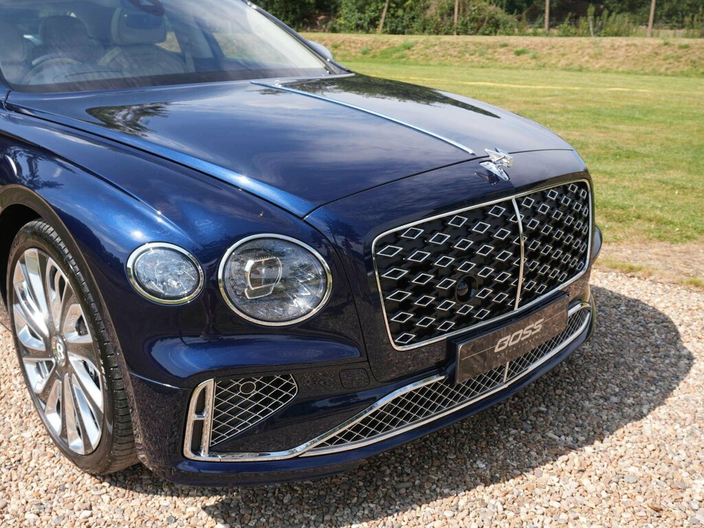 Bentley Flying Spur V8 Azure Blue #10