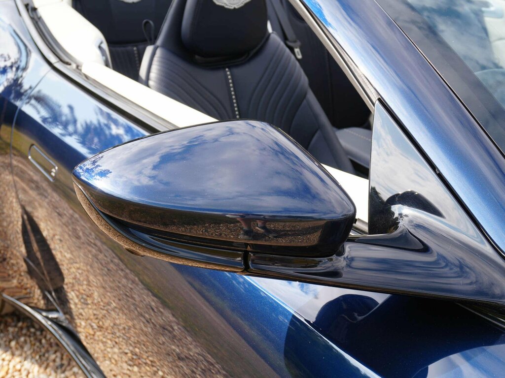 Aston Martin DB11 V8 Touchtronic Silver #11