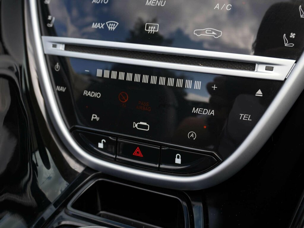Aston Martin DB11 V8 Touchtronic Silver #20