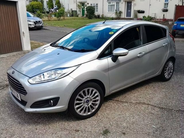 Ford Fiesta 1.0 Titanium Hatchback Euro 5 S Silver