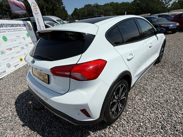 Ford Focus 1.0T Ecoboost Active X Hatchback RE70HMG White #3