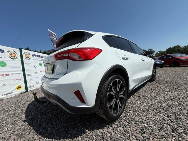 Ford Focus 1.0T Ecoboost Active X Hatchback RE70HMG White #4