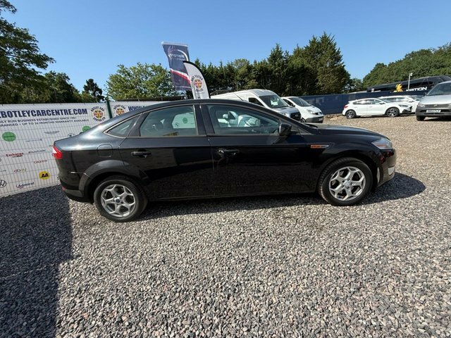 Ford Mondeo 2.0 Tdci Zetec Hatchback 154 G HN59JWU Black #2