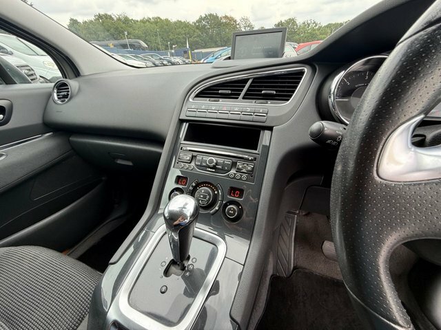 Peugeot 5008 Active Black #23