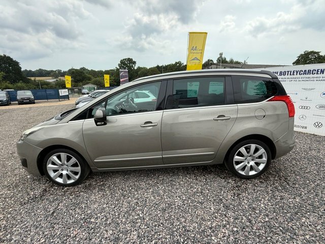 Peugeot 5008 Active Black #9