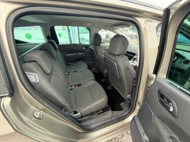 Peugeot 5008 Active Black #18