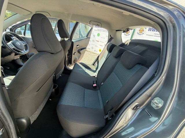 Toyota Yaris Black #15