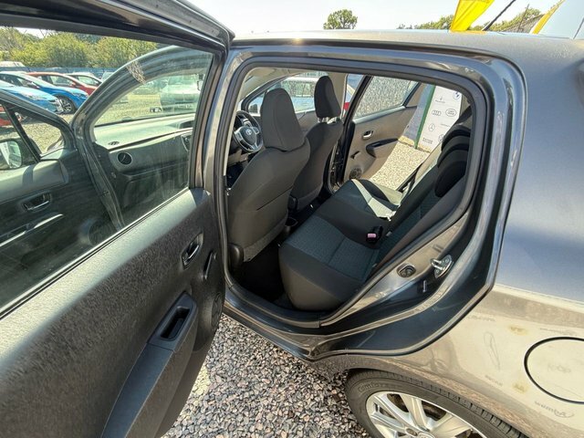 Toyota Yaris Black #16
