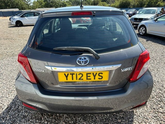 Toyota Yaris Black #13
