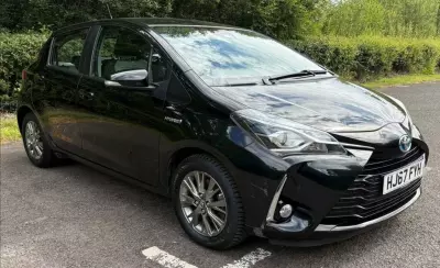 Toyota Yaris 1.5 Vvt-h Design E-cvt Euro 6 Ss Blue #1