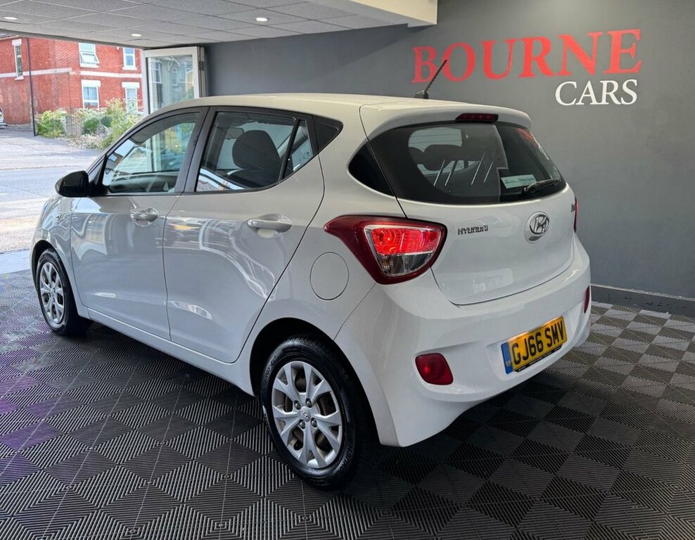 Hyundai I10 1L Se GJ66SMV White #4