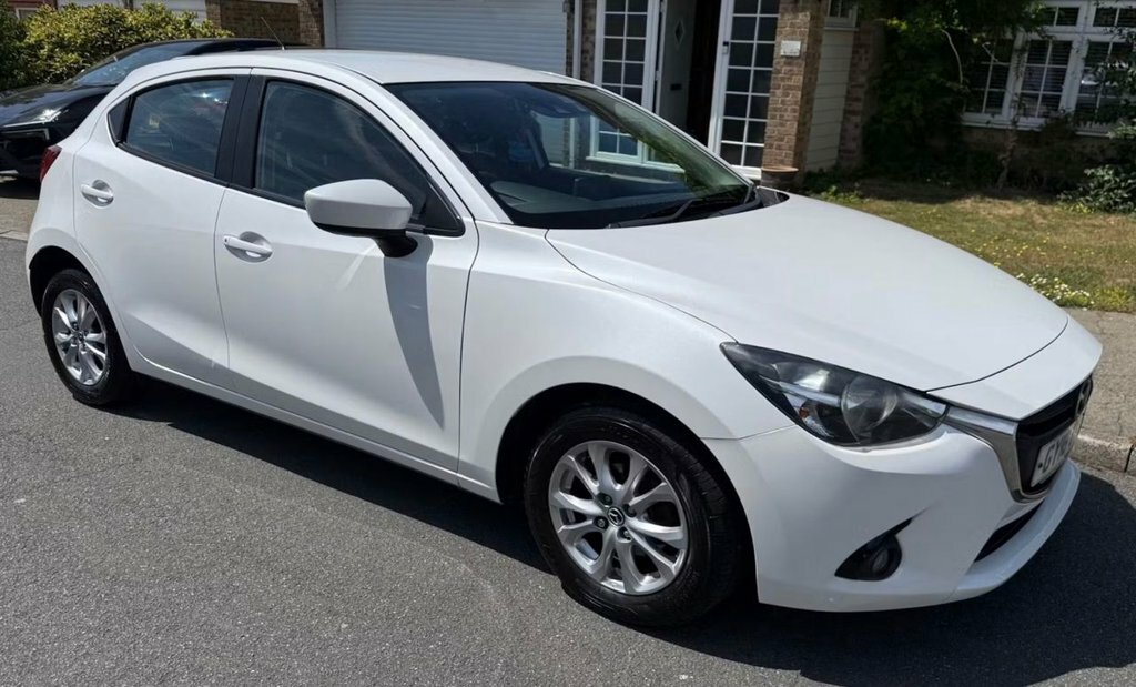 Mazda 2 1.5L Se-l White