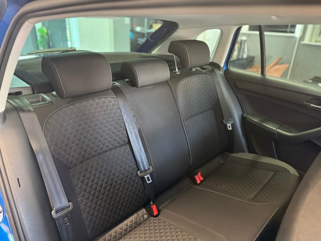 Skoda Rapid Spaceback 1.2 Tsi 110Ps Se Sport Spaceback Red #11