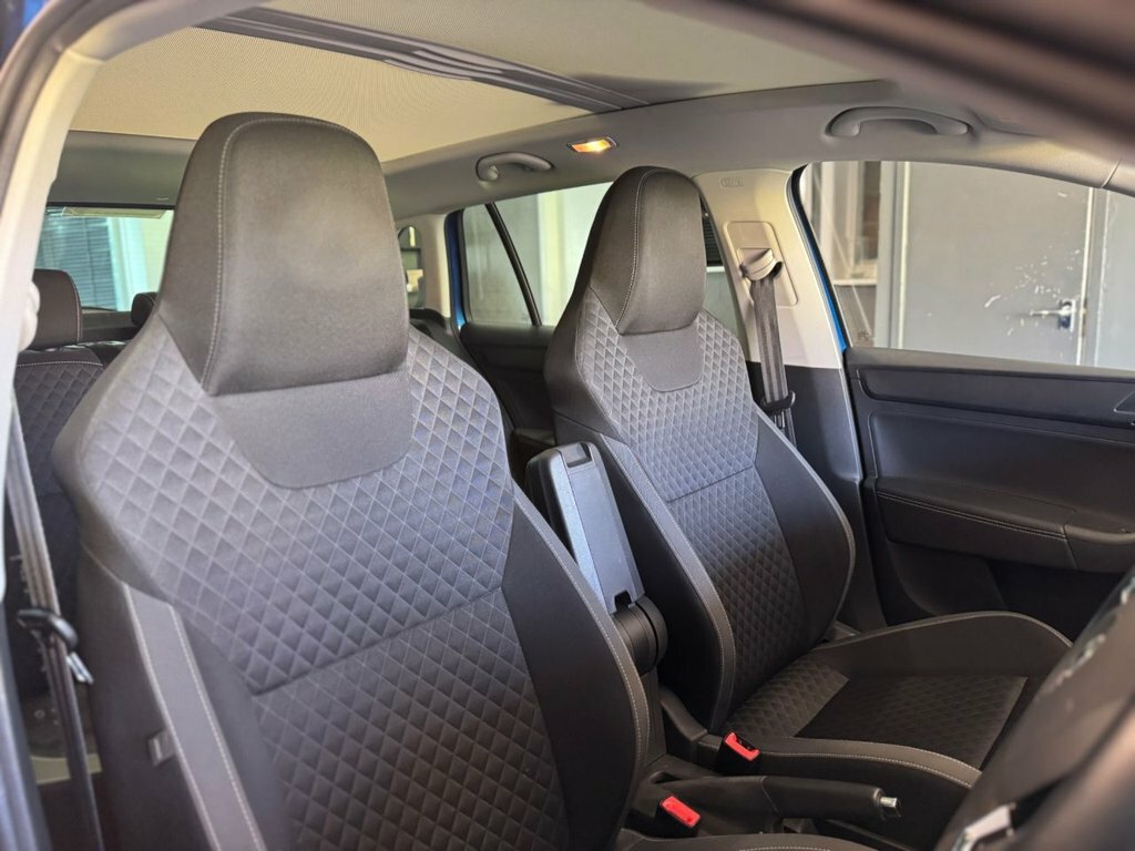Skoda Rapid Spaceback 1.2 Tsi 110Ps Se Sport Spaceback Red #12