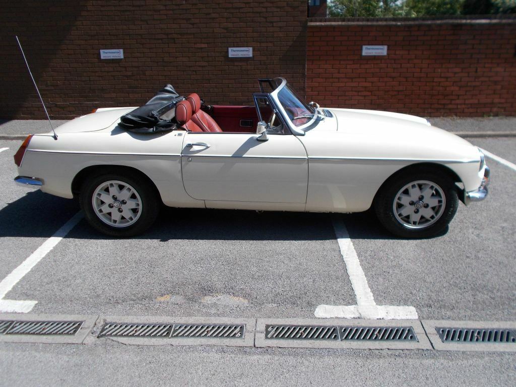 MG MGB GT Mg Mgb Gt 1.8 Roadster 2-Dr White #3